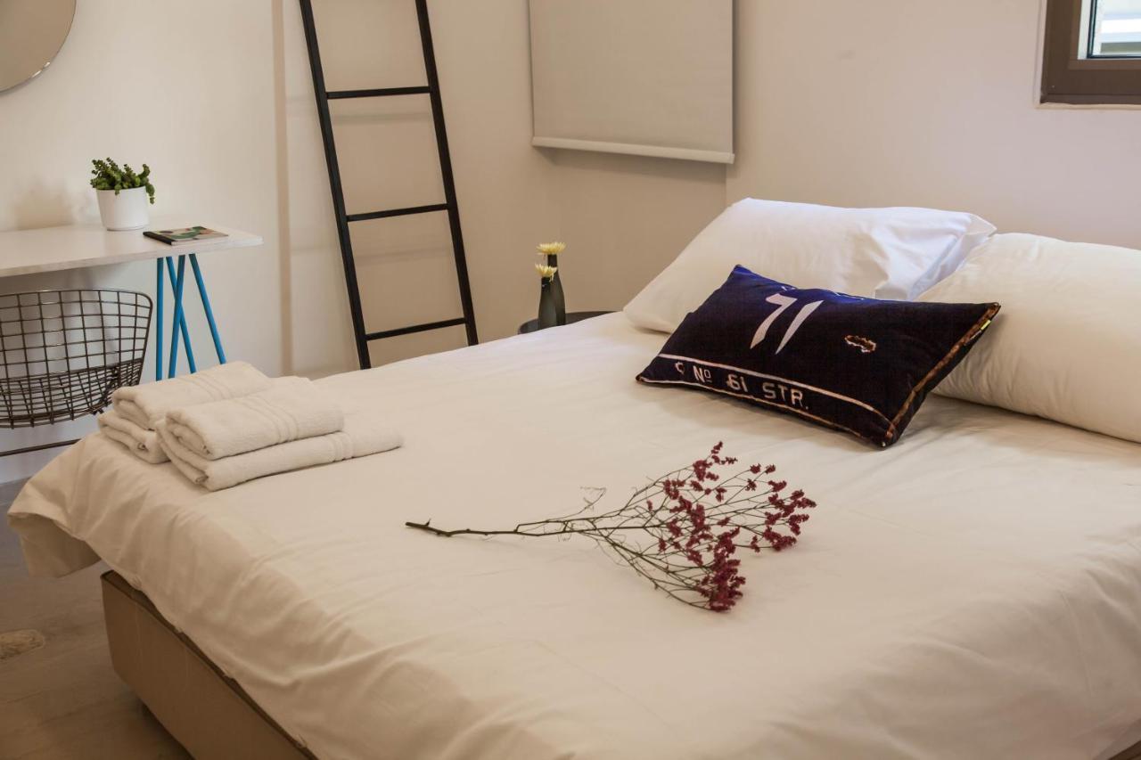 Gemmayze 1bd Apartment *
