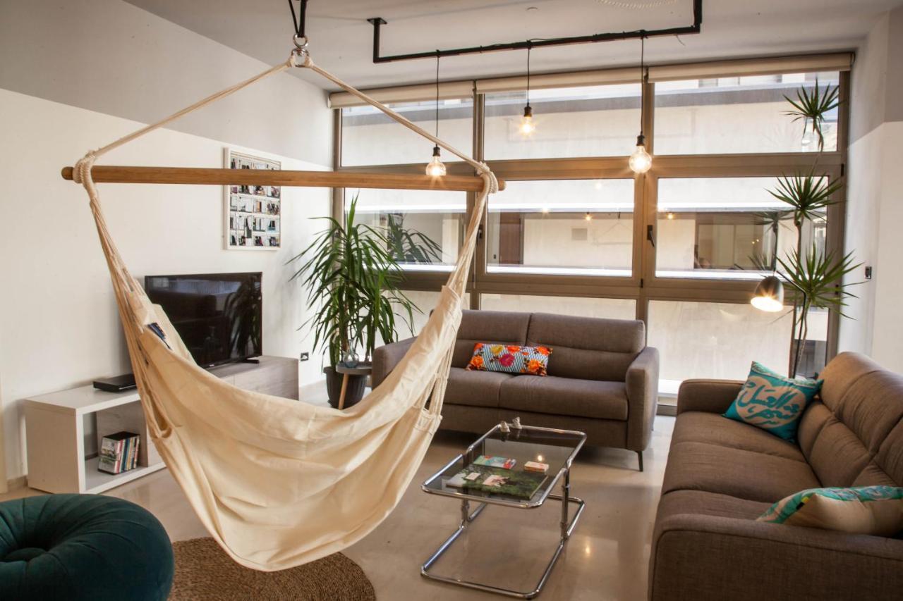 Gemmayze 1bd Apartment *