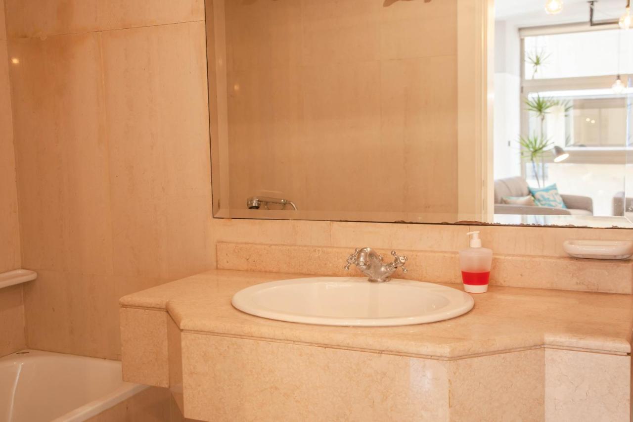 Gemmayze 1bd Apartment